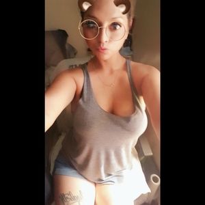 Meet your Posher, Vanessa