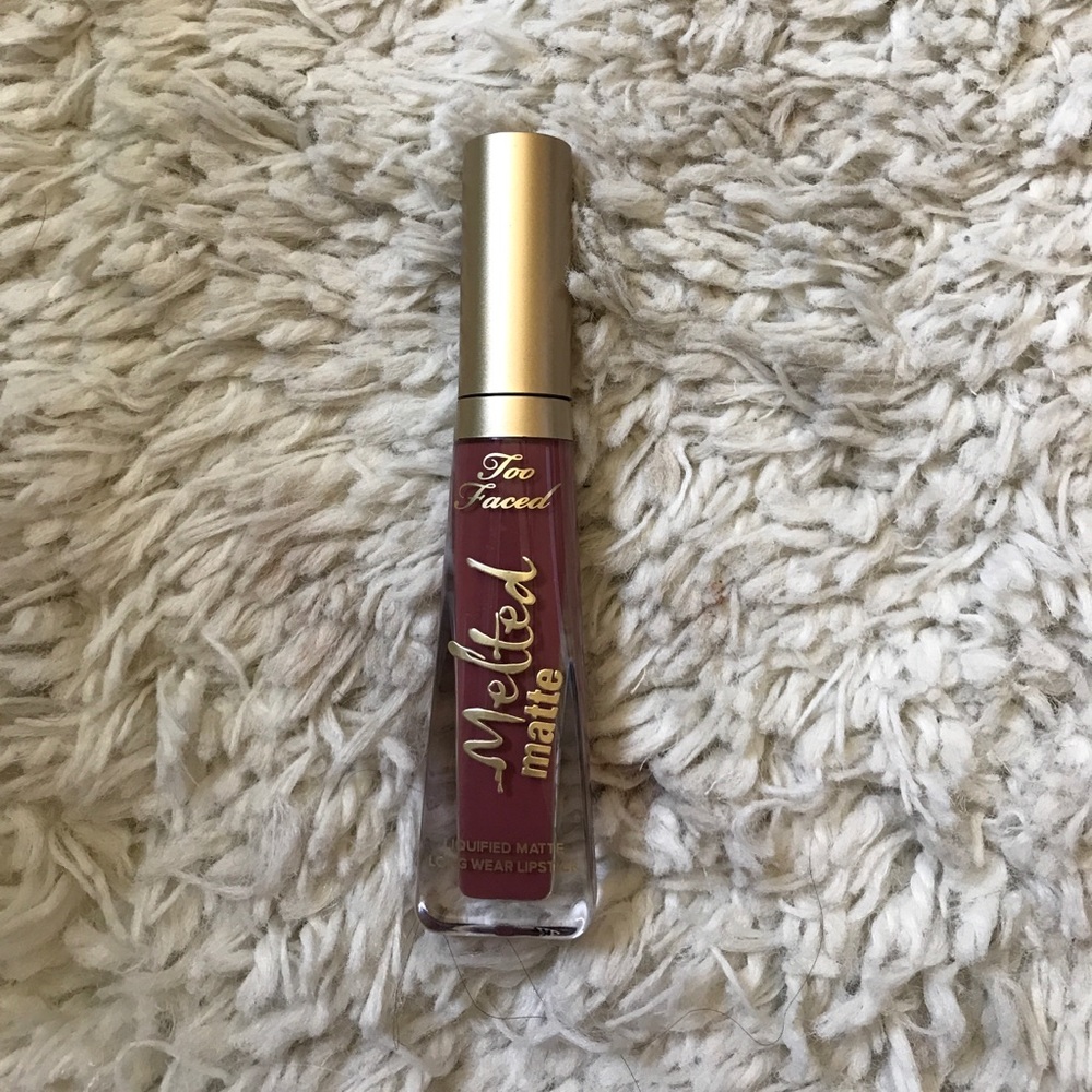 Too faced melted matte lipstick