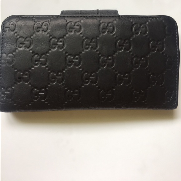 SOLD! Gucci wallet - Picture 2 of 8