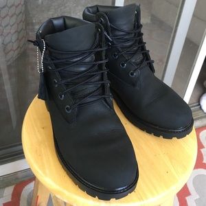 Black Timbs ✔️