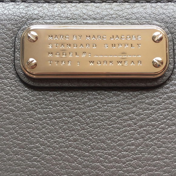 Marc Jacobs New Q Slim Continental Leather Wallet - Picture 7 of 7