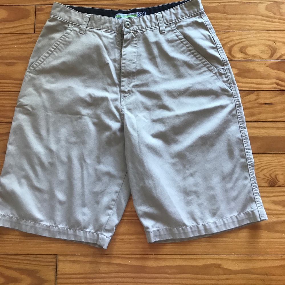 Billabong kaki shorts size 32