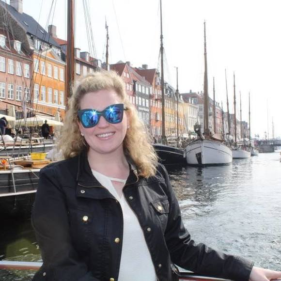 Meet the Posher Other - Meet your Posher, Elise