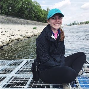 Meet your Posher, Casey