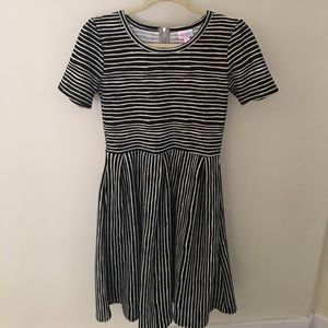 NWOT LulaRoe Amelia Sz S