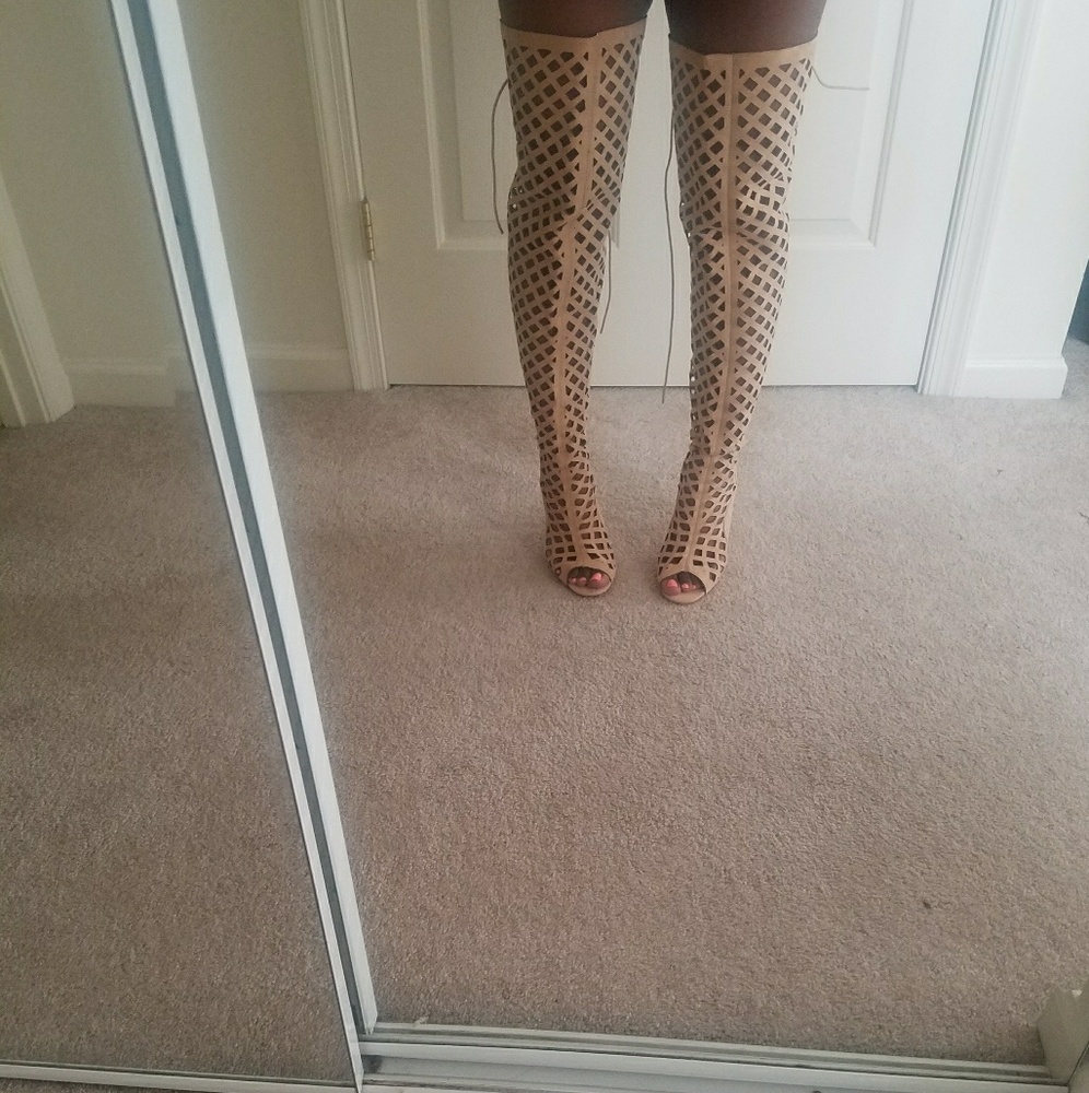 Shoes - Picture 4 of 4