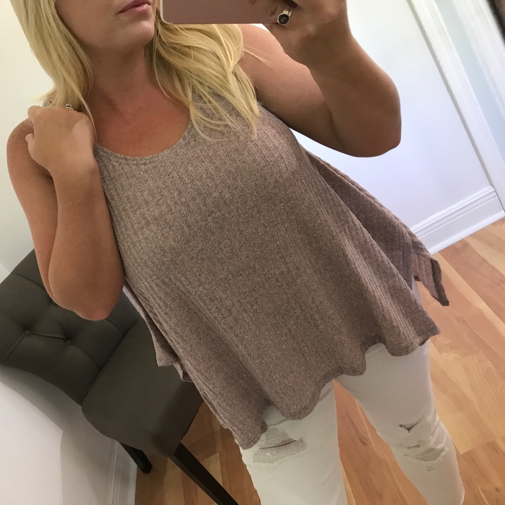 LAST - Pink solid ribbed tank