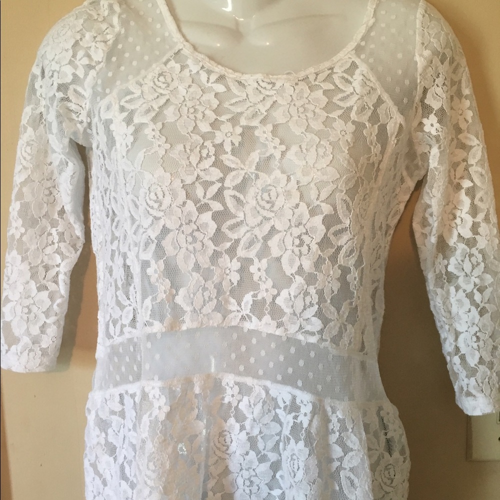 ๐ Hollister Lace Peplum Top Small - Picture 1 of 5