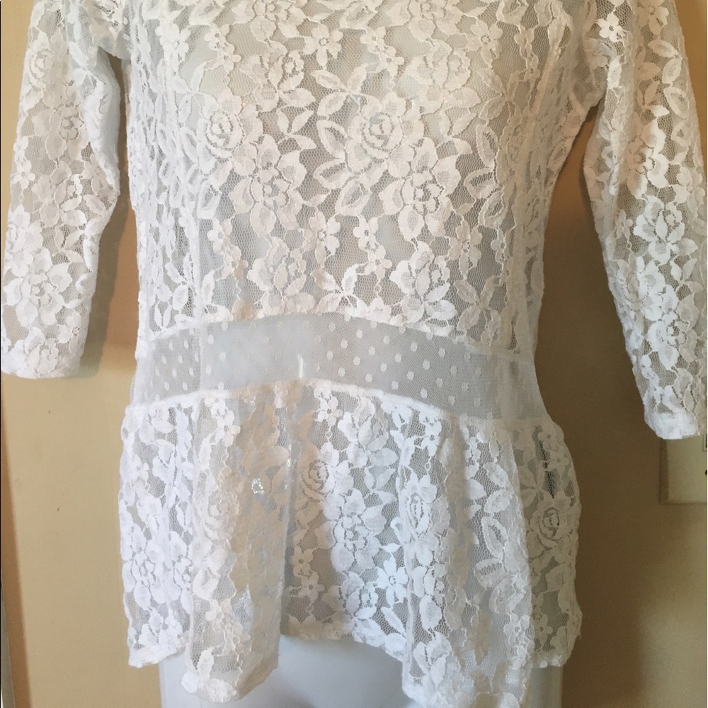 ๐ Hollister Lace Peplum Top Small - Picture 2 of 5