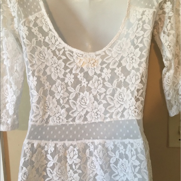 🌓 Hollister Lace Peplum Top Small - Picture 4 of 5
