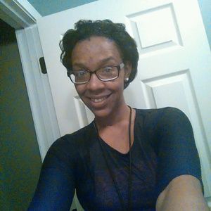 Meet your Posher, Crystal