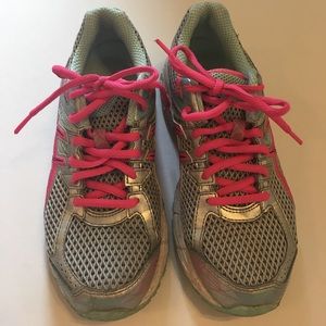 Asics GT-1000 running shoes