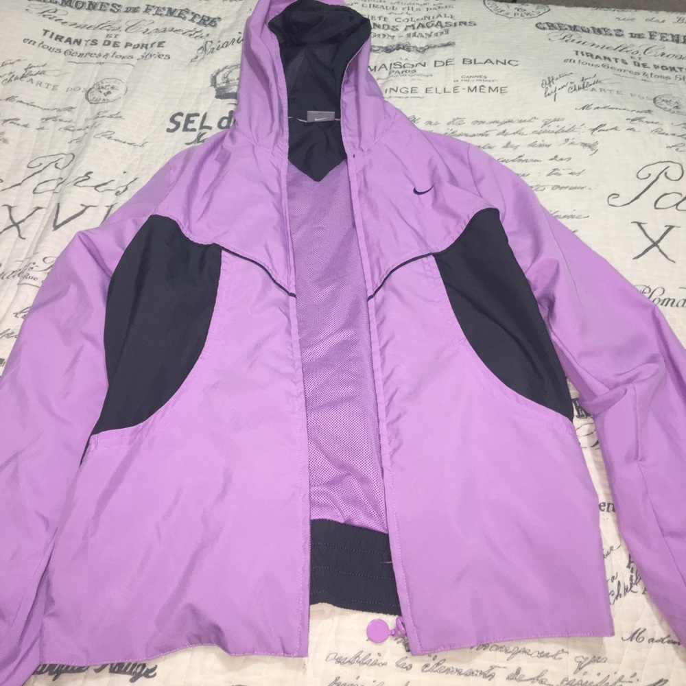CUTE NIKE JACKET 😍