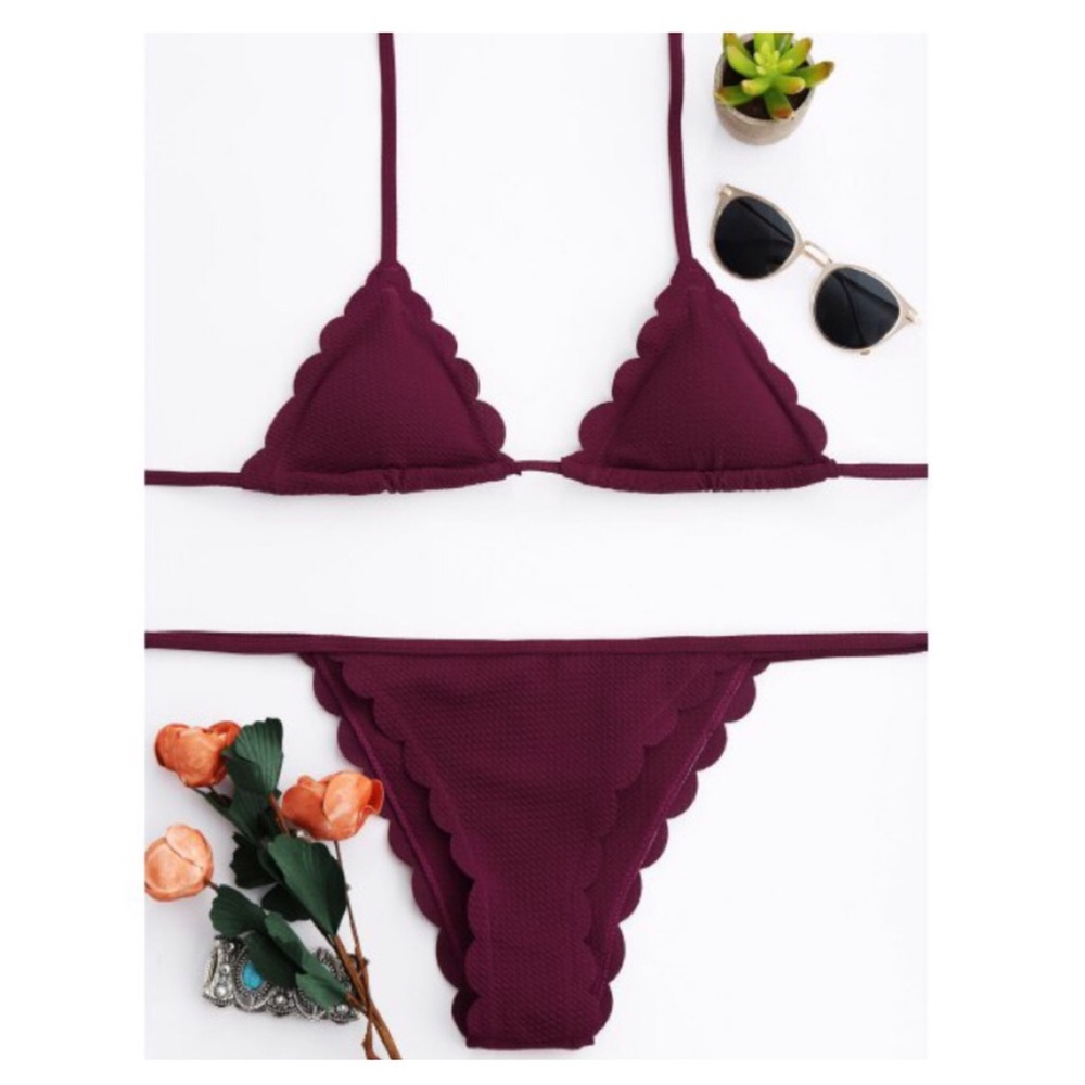 Scalloped bikini