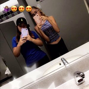 Meet your Posher, Claudia