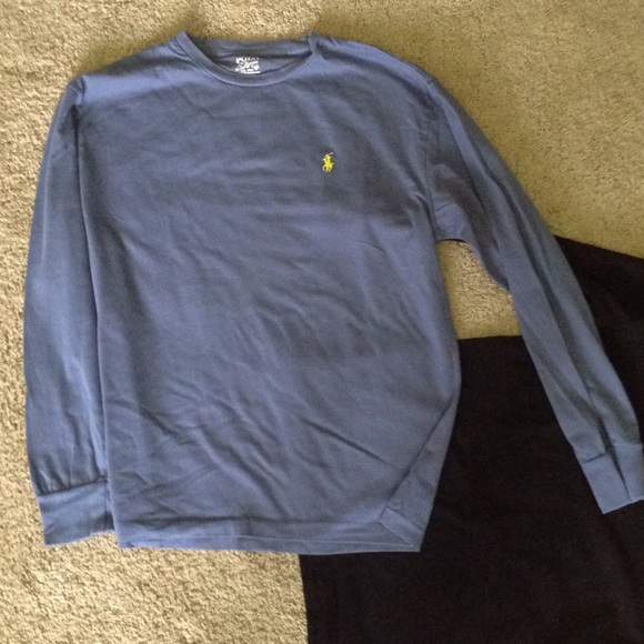 ❌SOLD❌ Polo Longsleeve Tshirt - Picture 3 of 5