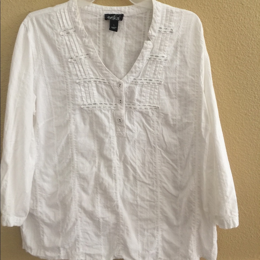 Cotton shirt with silver threading at top
