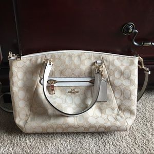 ⬇️🔥SALE🔥AUTHENTIC Coach purse