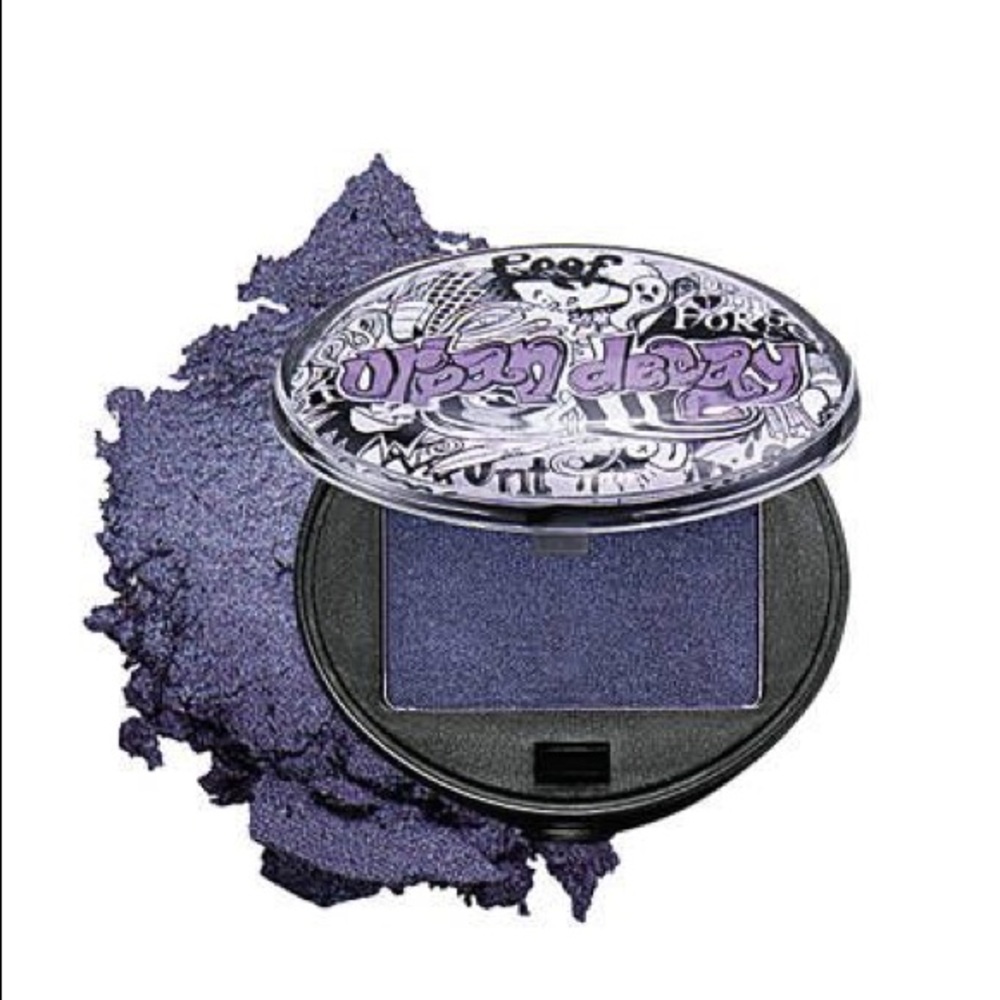 URBAN DECAY Deluxe Eyeshadow in Frigid