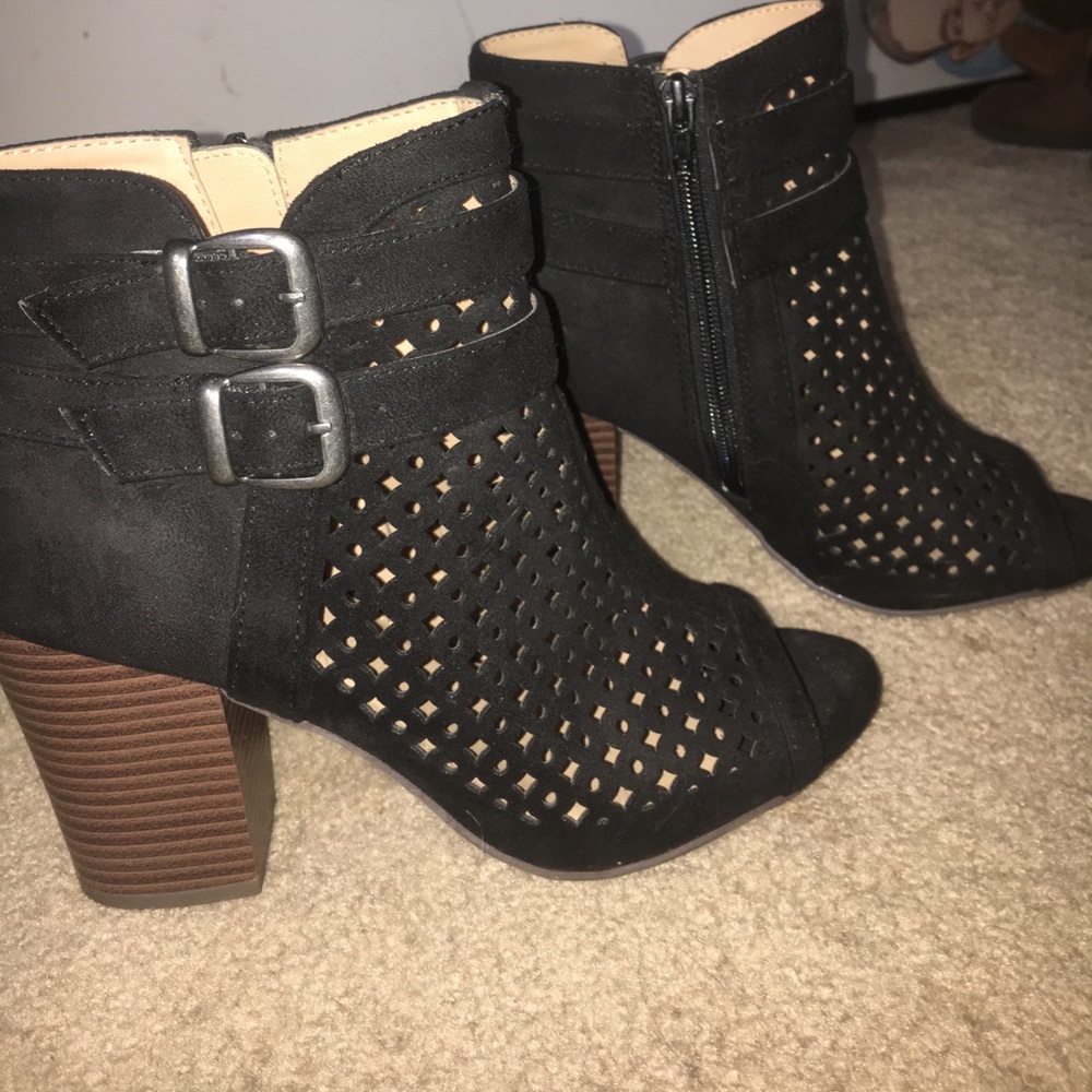 Open toed heels