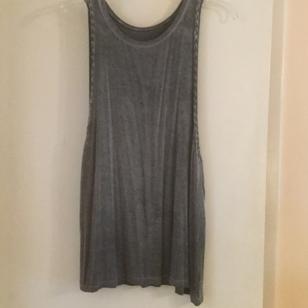 Gray tank top