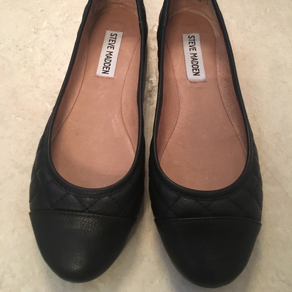 ✨Brand new✨ Steve Madden black flats