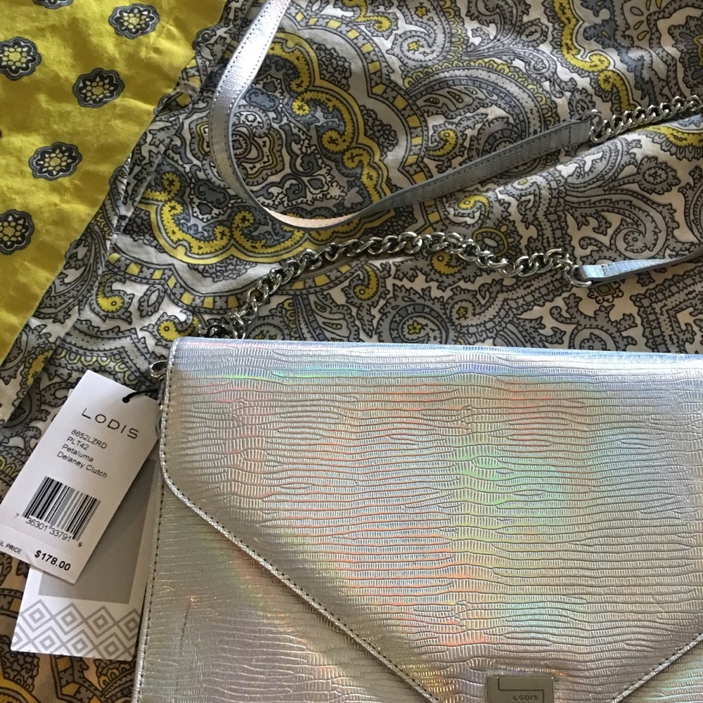 Hot price🔥Tag Lodis Clutch style messenger purse