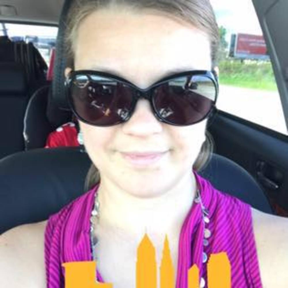 Meet your Posher, Nadia