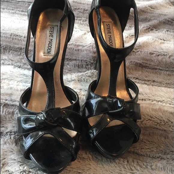 Steve Madden Shoes - Steve Madden Black Heels
