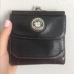 Dooney & Bourke wallet