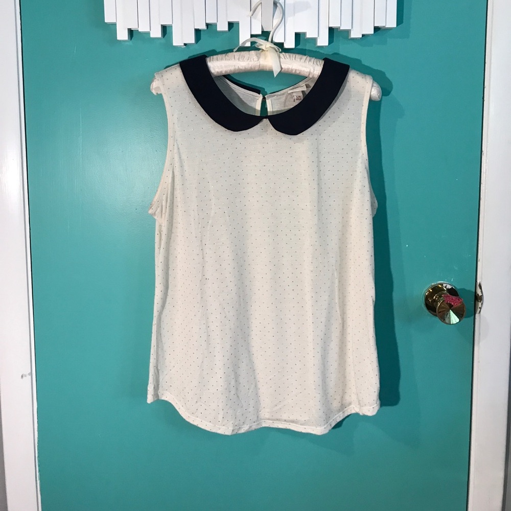 White peter pan collar shirt