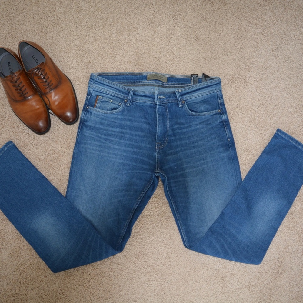 Zara Mens Straight, Slim Jeans.