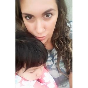 Meet your Posher, Caitlin