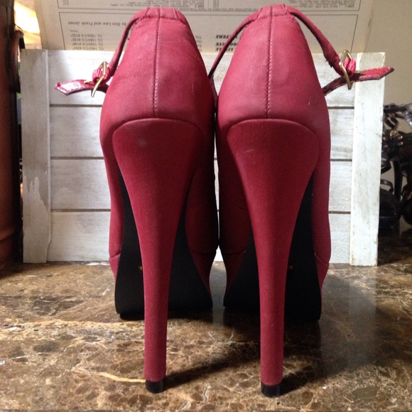 Platform heels. - Picture 3 of 8