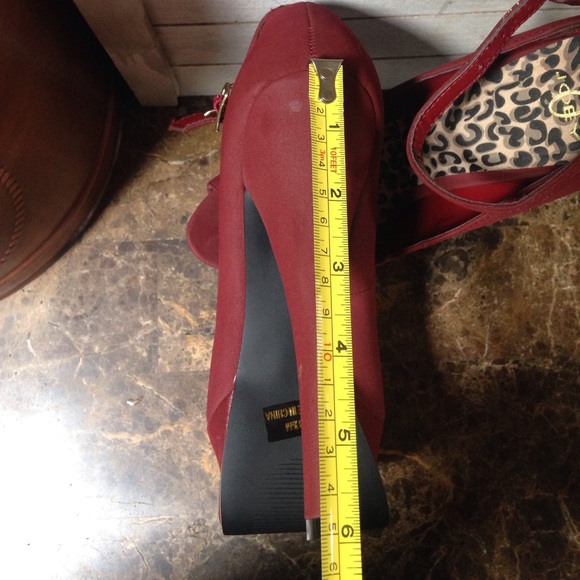 Platform heels. - Picture 6 of 8