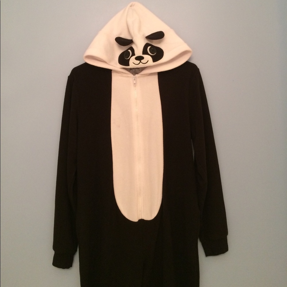 Panda onesie 🐼