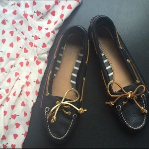 Navy Sperrys