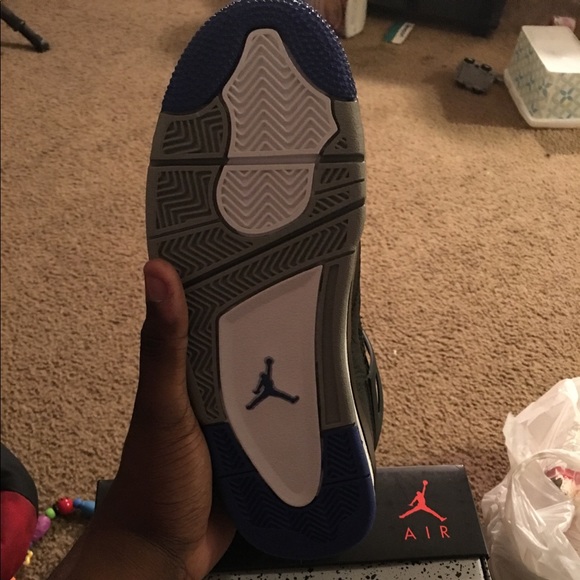 Jordan retro 4