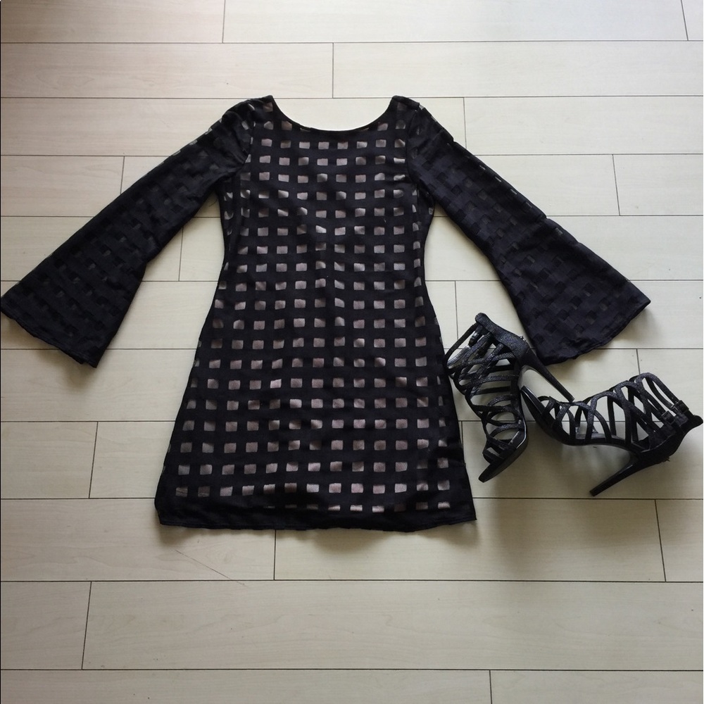 ❌SOLD❌SEXY AND BEAUTIFUL AND UNIQUE DRESS❌
