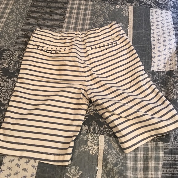 GapKids size 14 shorts - Picture 2 of 3
