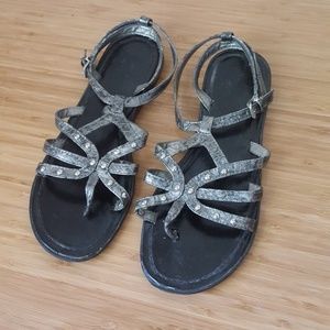 🔴LAST CHANCE🔴Metallic Report sandals