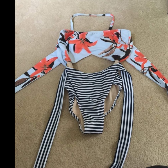 Albion Fit Size Medium (TRADE FOR LARGE) - Picture 2 of 3