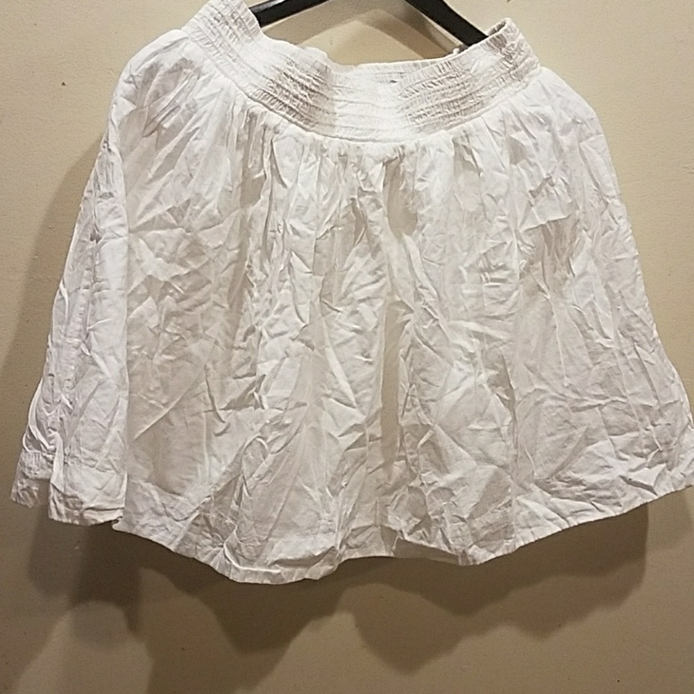 NWOT Banana Republic Skirt!