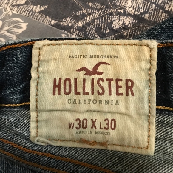 Hollister 30x30 - Picture 3 of 3