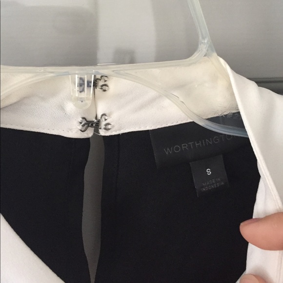 Worthington black and white blouse size Small - Picture 3 of 4
