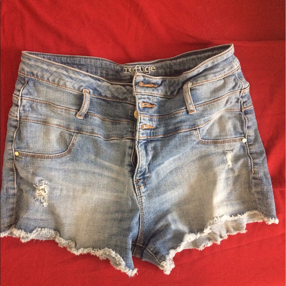 Mid Rise Shorts