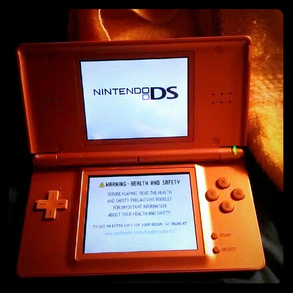 Light pink Nintendo DS - Picture 1 of 1