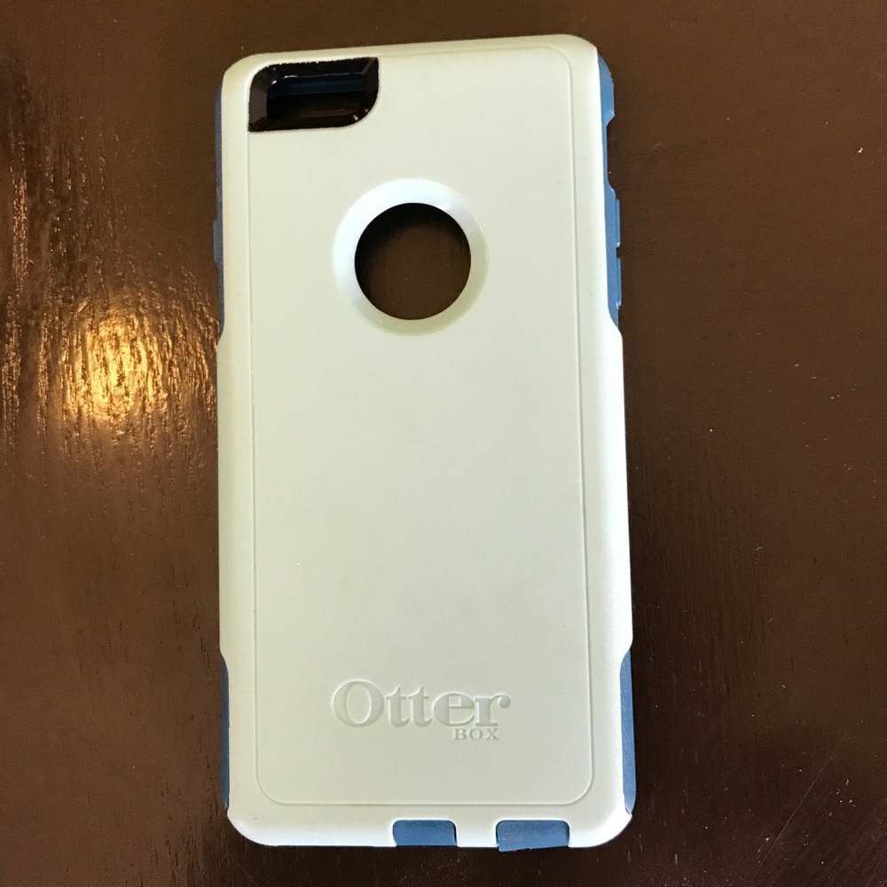 iPhone 6 Plus Otterbox case.