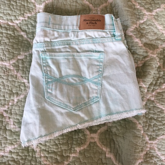 Mint colored Abercrombie shorts - Picture 2 of 2