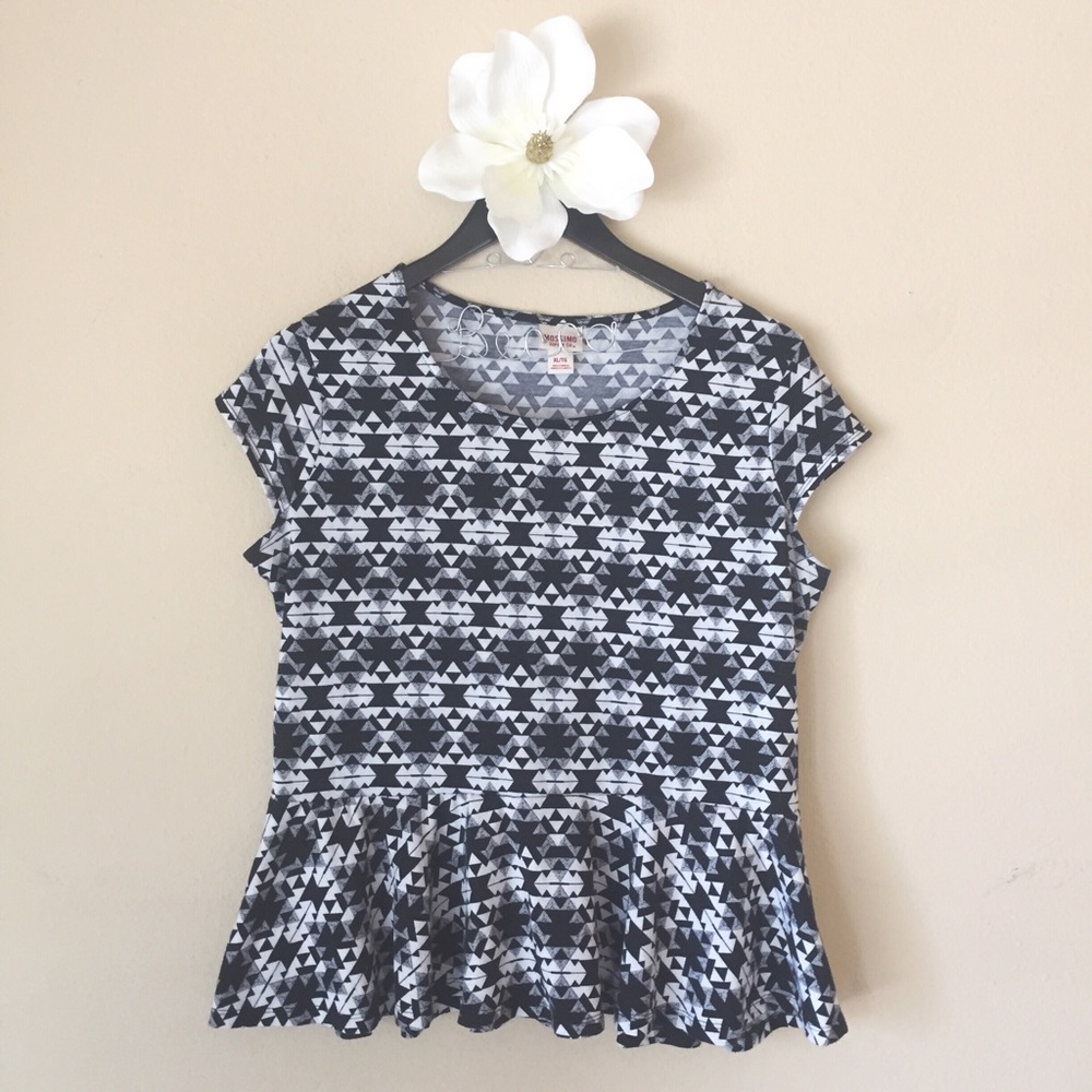 Geometric peplum top